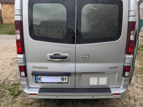 Накладка на задній бампер DDU (ABS) для Renault Trafic 2015-2024 рр | Зображення 6