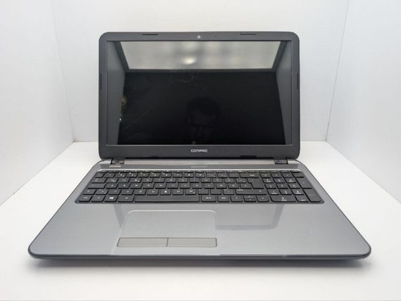Ноутбук HP Compaq 15 / 15.6" (1366x768) TN / AMD A4-5000 (4 ядра по 1.5 GHz) / 8 GB DDR3 / 500 GB HDD / AMD Radeon HD 8330 Graphics / WebCam / DVD-ROM б/у | Зображення 2