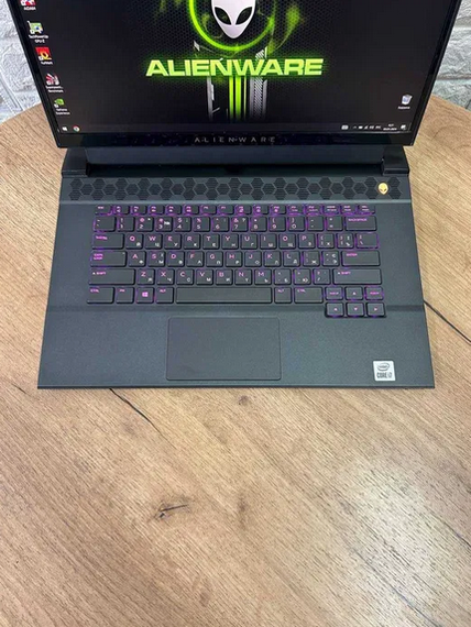 Ноутбук Dell Alienware m15 R4 15.6" 300Hz i7 10870H 16Gb SSD 512Gb RTX 3070  Б/В | Зображення 1