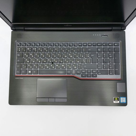 Мобильная рабочая станция Fujitsu Celsius H780 / 15.6" (1920x1080) IPS / Intel Core i7-8750H (6 (12) ядер по 2.2 - 4.1 GHz) / 32 GB DDR4 / 512 GB SSD / nVidia Quadro P600, 4 GB GDDR5, 128-bit / WebCam б/у | Зображення 3
