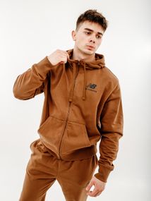Куртка New Balance Essentials St Logo