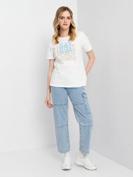 Футболка жіноча біла з ромашками та написом "Say Yes", 3XL | Зображення 3