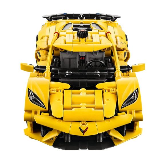 Конструктор LEGO Technic Chevrolet Corvette Stingray (42205) | Зображення 3