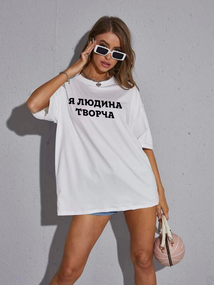Жіноча футболка з мерчем