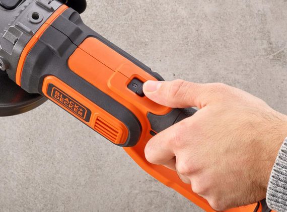 Шліфмашина кутова - болгарка акумуляторна BLACK+DECKER BCG720N | Зображення 2