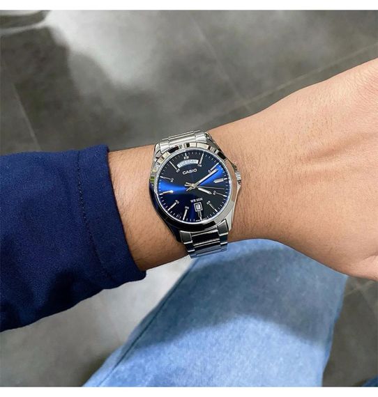 Чоловічий годинник Casio MTP-1370D-2A2 | Зображення 5
