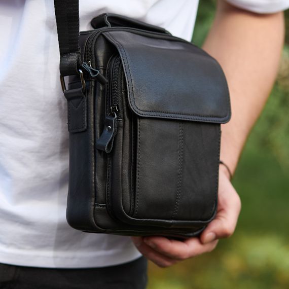 Сумка-барсетка чоловіча через плече шкіряна гладка чорна Tiding Bag TD-55467