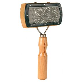 Пуходерка Trixie для собак дерев яна 10х18 см