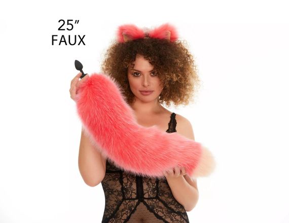 Анальный меховой пушистый хвост без пробки, Ярко-розовый с персиковым кончиком, OKOVA 60 см. sexstyle