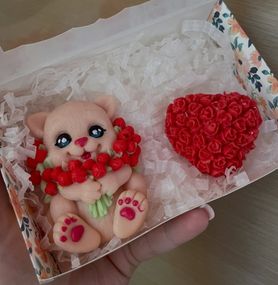 Набір мила ручної роботи «Котик у тюльпанах та Серце», подарунок у коробці