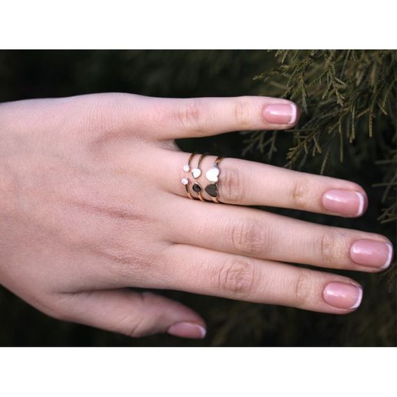 Кольцо из желтого золота с сердечками 18.5 | Зображення 1