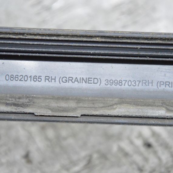 Накладка передніх правих дверей Volvo V50 S40 2003-2012 Молдинг передніх правих дверей Вольво В50 39987037 | Зображення 4