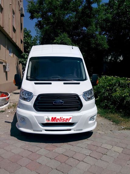 Накладка на передний бампер LED (2014-2019, под покраску) для Ford Transit | Зображення 3