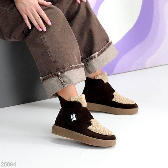 Молодежные шоколадные замшевые зимние ботинки с бежевым мехом | Зображення 8