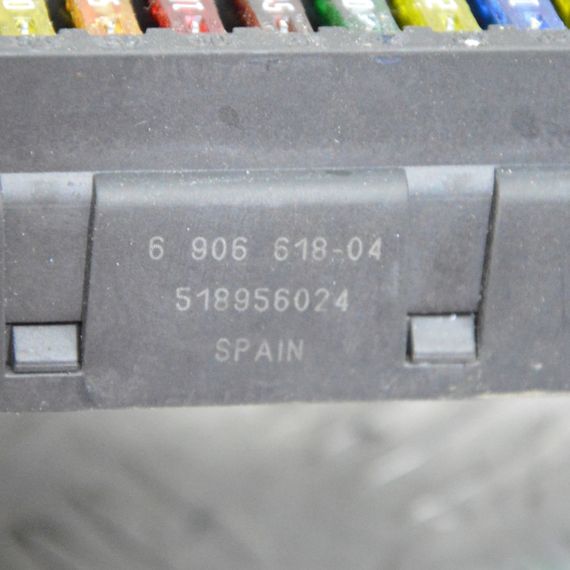 Блок запобіжників 3.0 BMW E60 E61 2003-2010 Корпус запобіжників БМВ е60 е61 6906618 518956024 | Зображення 2