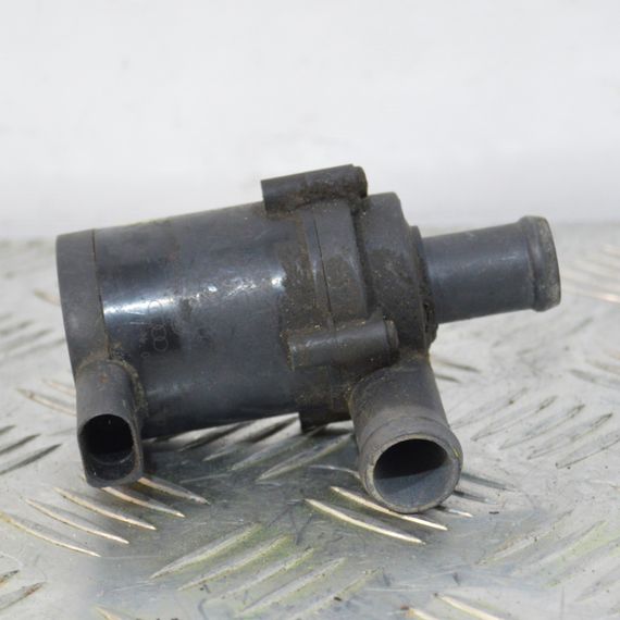 Водяний насос 2.0 TFSI Skoda Octavia II 2005-2013 Помпа водяна Шкода Октавія 2 1K0965561G | Зображення 1