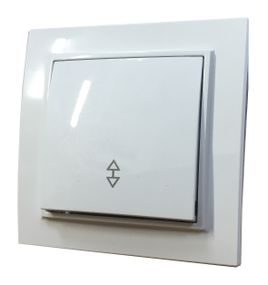 Выключатель внутренней установки 1-кл. проходной белый IP20 Malta Ny95000948