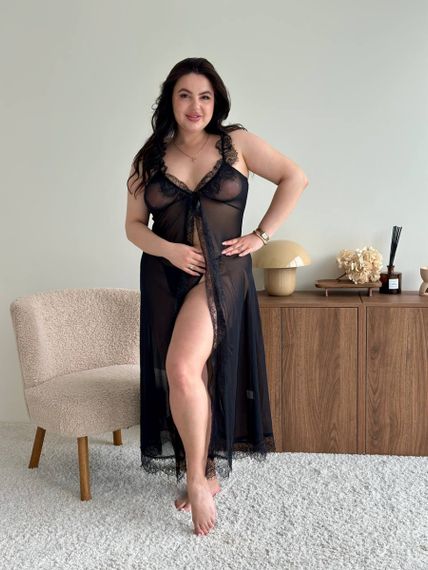 Довгий чорний пеньюар із сіточки та мереживом PLUS SIZE | Зображення 7