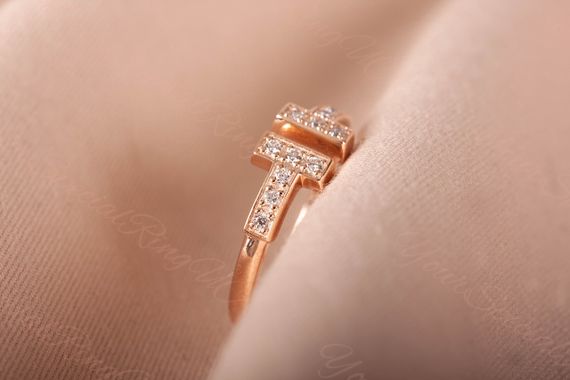 Кольцо тиффани из красного золота с фианитами 19 | Зображення 1