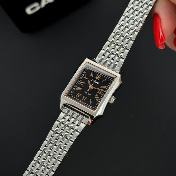 Жіночий годинник Casio LTP-B190D-1B з чорним циферблатом та сталевим браслетом | Зображення 3