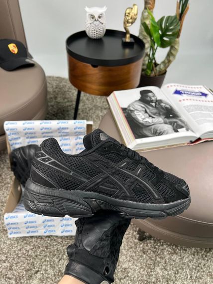 Мужские кроссовки ASICS Gel-1130 All Black весна / лето / осень A3774 42 26,5