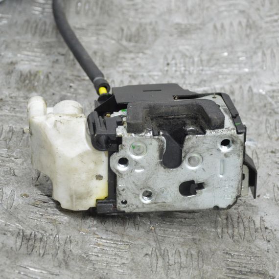 Замок передніх правих дверей електричний Fiat Doblo 2001-2024 Замок дверей передній правий Фіат Добло 51843470 | Зображення 2