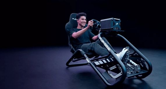 Кокпит с креплением для руля и педалей Playseat Trophy - Black RAP.00304 | Зображення 1