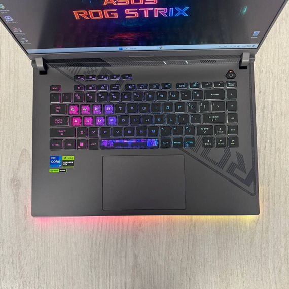 Игровой ноутбук Б-класс Asus ROG Strix G16 G614JV / 16" (1920x1200) IPS / Intel Core i7-13650HX (14 (20) ядер по 3.6 - 4.9 GHz) / 16 GB DDR5 / 1000 GB SSD NVMe / nVidia GeForce RTX 4060, 8 GB GDDR6, 128-bit / WebCam б/у | Зображення 2