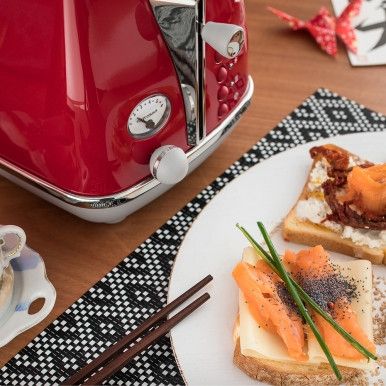 Тостер Delonghi IСona Сapitals СTOС-2103-R червоний | Зображення 1
