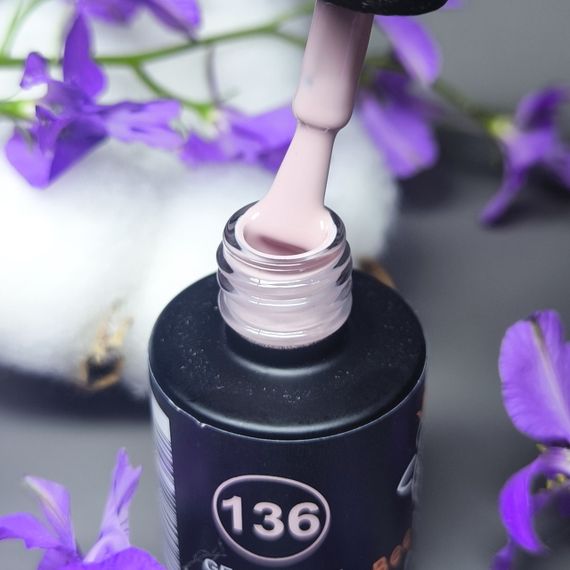 Гель-лак для нігтів Bee Nails 136 (персик з капучино) 8мл