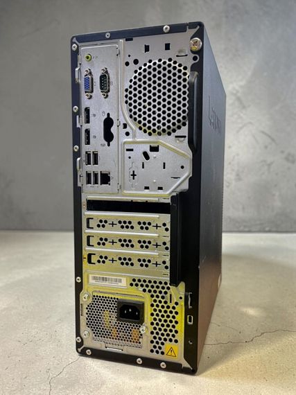 ПК Lenovo ThinkCentre M720t Tower / Intel Core i3-9100 (4 ядра по 3.6 - 4.2 GHz) / 4 GB DDR4 / 256 GB SSD / Intel UHD Graphics 630 б/в | Зображення 1