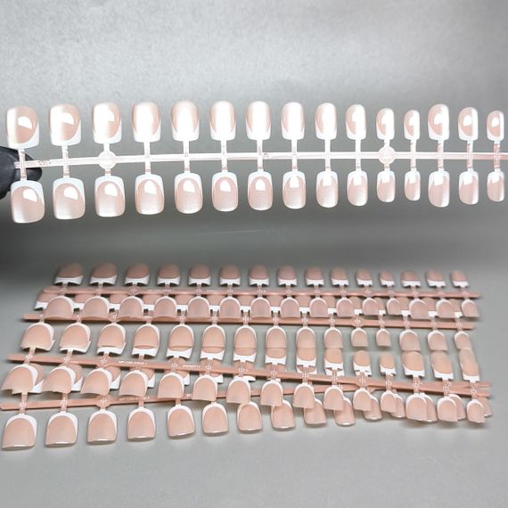 Гелевые типсы для наращивания френч кошачий глаз 30шт (бежевый квадрат) | Зображення 1