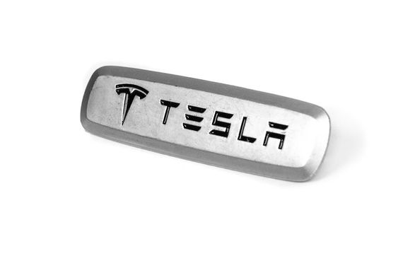 Алюминиевый шильдик для ковриков (1 шт) для Tesla | Зображення 1