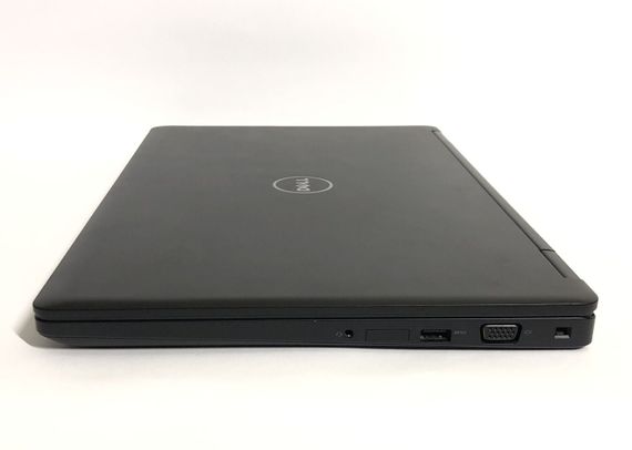 Ігровий ноутбук Dell Latitude 5580 / 15,6" (1920x1080) IPS / Intel Core i5-7440HQ (4 ядра по 2,8 - 3,8 ГГц) / 8 ГБ DDR4 / 256 ГБ SSD / nVidia GeForce 940MX, 2 ГБ GDDR5, 64-біт / Веб-камера б/в | Зображення 4