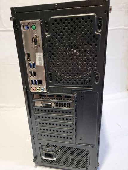Ігровий ПК Qube Tower / AMD Ryzen 3 2200G (4 ядра по 3.5 - 3.7 GHz) / 16 GB DDR4 / 256 GB SSD + 1000 GB HDD/AMD Radeon RX 580, 8 GB GDDR5, 256-bit/600W + Кабелі в комплекті б/в | Зображення 2