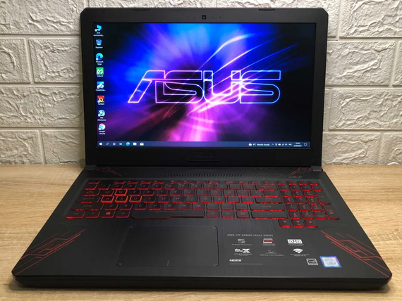 Ігровий Ноутбук Asus TUF FX504 + I5-8300H + GTX 1050 + 1 TB HDD