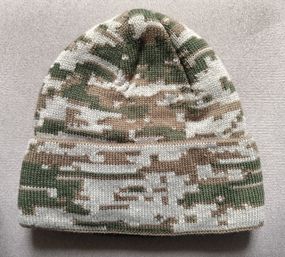 Шапка пиксель камуфляж