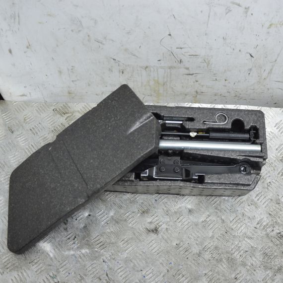 Ящик з інструментами Volkswagen Golf VII 2012-2020 Ремкомплект Фольксваген Гольф 7 5G0012115S