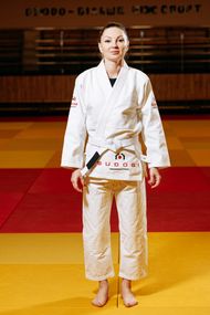 Біле кімоно для дівчат/жінок, джиу-джитсу, TM BUDOGI, зріст 180 см, щільність 450 гр/м.кв.