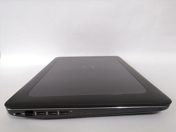 Мобільна робоча станція HP ZBook 17 G3 / 17.3" (1920x1080) IPS / Intel Core i7-6700HQ (4 (8) ядра по 2.6 - 3.5 GHz) / 16 GB DDR4 / 256 GB SSD / nVidia Quadro M2000M, 4 GB GDDR5, 128-bit / WebCam / 4G/LTE / Win 10 Pro б/в | Зображення 3