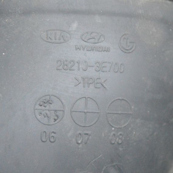 Патрубок повітряного фільтра 2.5 CRDI Kia Sorento 2006-2009 Трубка повітря Кіа Соренто 282103E700 | Зображення 2