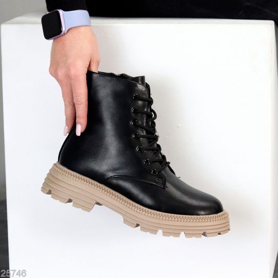 Чорні зимові черевики берці натуральна шкіра на бежевій підошві 41