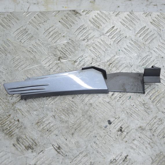 Накладка молдинг правого крила Opel Zafira B 2005-2011 Накладка на крило права Опель Зафіра Б 13142287