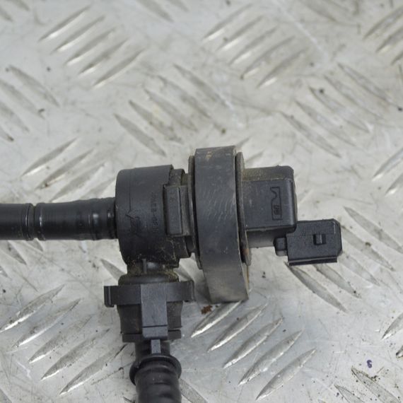 Клапан вентиляції паливного бака BMW E90 E91 Зворотний клапан БМВ е90 е91 7512581 | Зображення 2