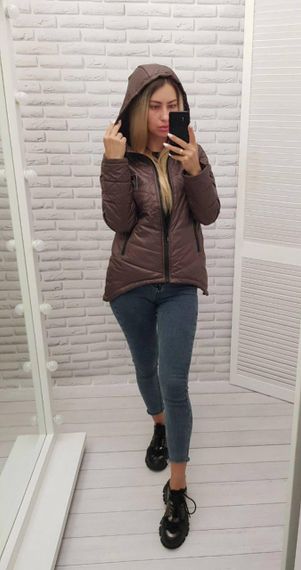 Жіноча демісезонна куртка з емблемою, арт.210/7, шоколад | Зображення 1