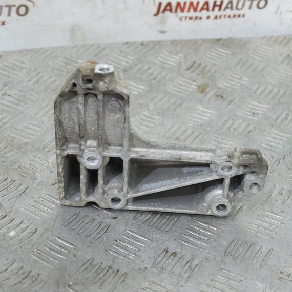 Кронштейн компресора кондиціонера BMW E90 E91 E92 E93 2004-2013 Лапа компресора кондиціонера БМВ 7505980 | Зображення 1