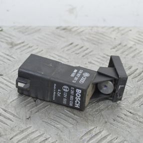 Реле свічок накалу Volkswagen Caddy III Golf V Passat B6 Touran Фольксваген Пассат Гольф 038907281D 0281003038