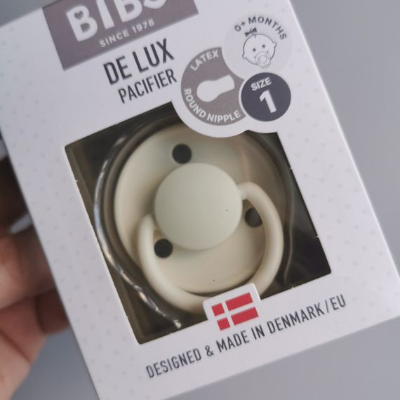 Соска пустушка Bibs De Lux 0-6 міс латекс Ivory | Зображення 1