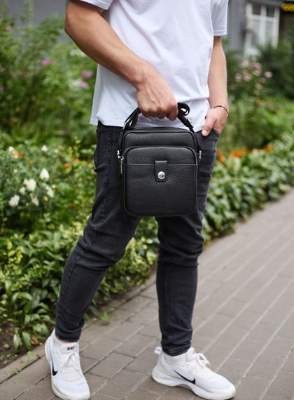 Чоловіча шкіряна універсальна сумка 24х20х8, барсетка зі шкіри, сумочка для чоловіків з регулюванням ручки, чорна | Зображення 8