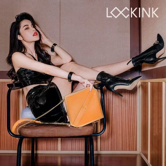 Сумка LOCKINK Mysterious Square Kink Bag Коричнева | Зображення 6